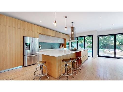 1207 Stirling Drive, Oakville, ON - Indoor Photo Showing Kitchen