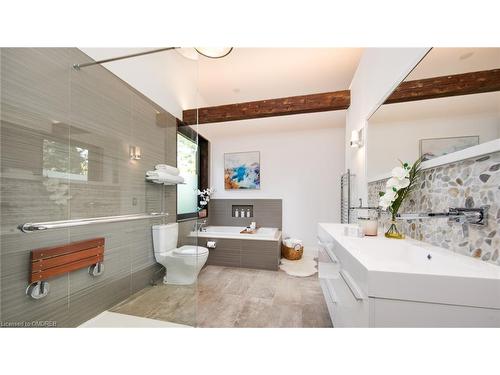 1207 Stirling Drive, Oakville, ON - Indoor Photo Showing Bathroom