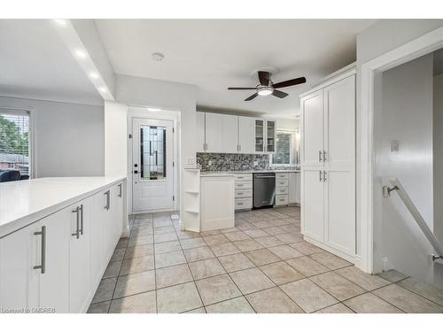 1311 Tyrrell Road, Burlington, ON - Indoor Photo Showing Kitchen