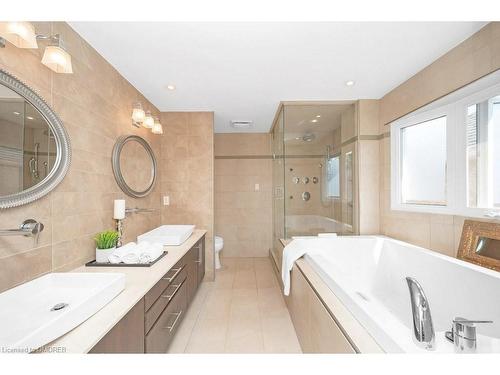 1185 Lansdown Drive, Oakville, ON - Indoor Photo Showing Bathroom