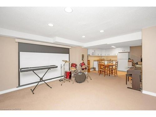 1185 Lansdown Drive, Oakville, ON - Indoor Photo Showing Other Room