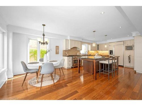 1185 Lansdown Drive, Oakville, ON - Indoor Photo Showing Dining Room