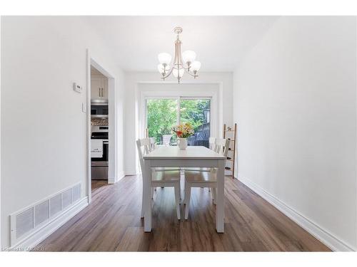 110 Orsett Street, Oakville, ON - Indoor Photo Showing Dining Room