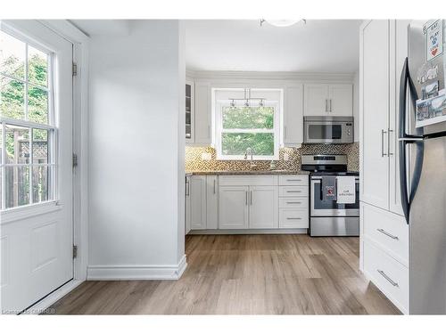 110 Orsett Street, Oakville, ON - Indoor Photo Showing Kitchen With Stainless Steel Kitchen