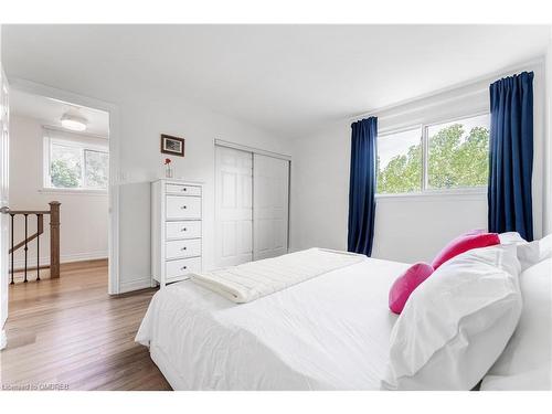 110 Orsett Street, Oakville, ON - Indoor Photo Showing Bedroom