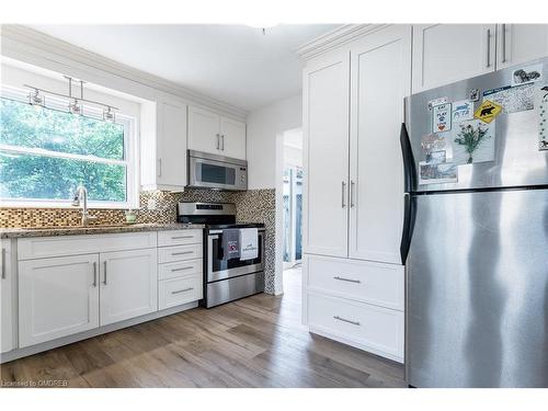 110 Orsett Street, Oakville, ON - Indoor Photo Showing Kitchen With Stainless Steel Kitchen