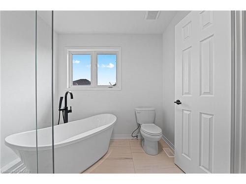 486 Acumen Court, Mississauga, ON - Indoor Photo Showing Bathroom