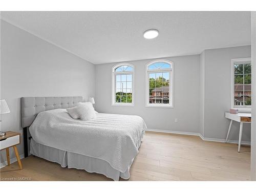 486 Acumen Court, Mississauga, ON - Indoor Photo Showing Bedroom