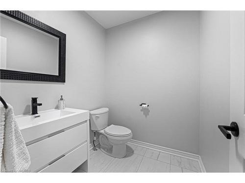 486 Acumen Court, Mississauga, ON - Indoor Photo Showing Bathroom