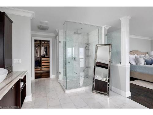 10 Timber Lane, Oakville, ON - Indoor Photo Showing Bathroom