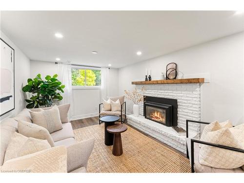 900 Centre Road, Hamilton, ON - Indoor Photo Showing Living Room With Fireplace