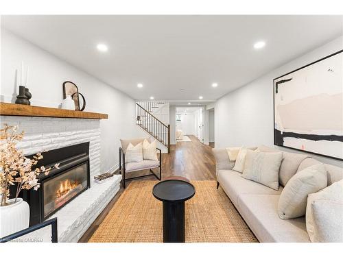 900 Centre Road, Hamilton, ON - Indoor Photo Showing Living Room With Fireplace