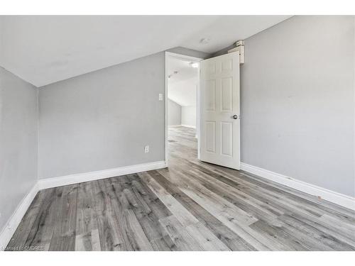 73 Vine Street S, St. Catharines, ON - Indoor Photo Showing Other Room