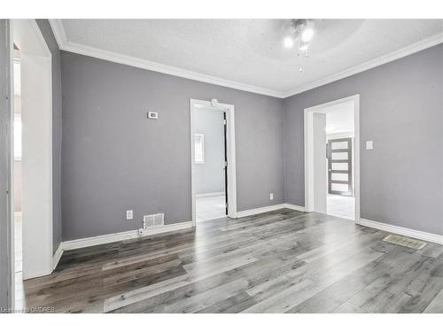 73 Vine Street S, St. Catharines, ON - Indoor Photo Showing Other Room