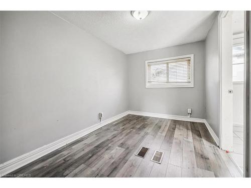 73 Vine Street S, St. Catharines, ON - Indoor Photo Showing Other Room