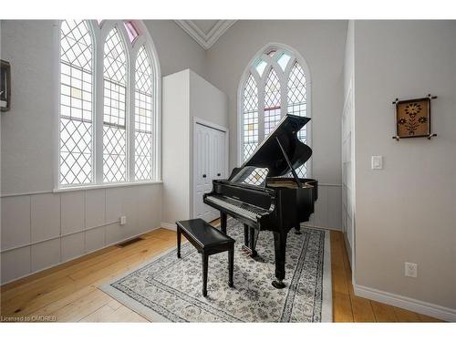 3318 Dundas Street, Burlington, ON - Indoor Photo Showing Other Room