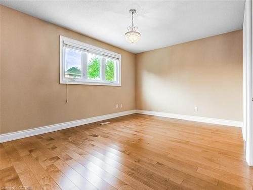 4307 Alta Court, Mississauga, ON - Indoor Photo Showing Other Room