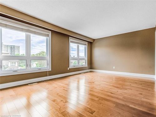 4307 Alta Court, Mississauga, ON - Indoor Photo Showing Other Room