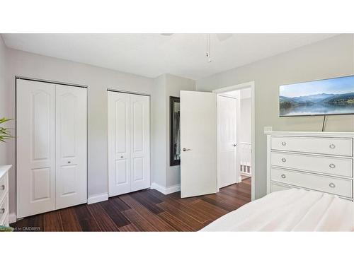 45 Pinecreek Road, Waterdown, ON - Indoor Photo Showing Bedroom