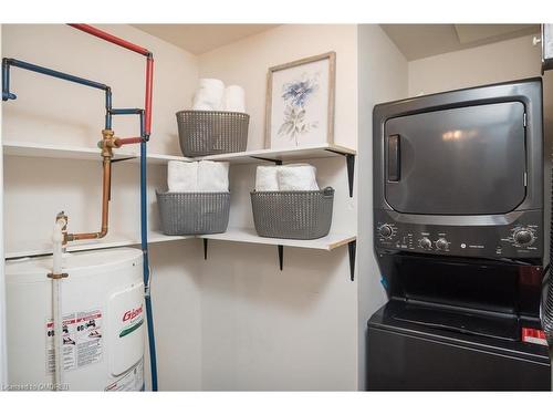 501-1421 Costigan Road, Milton, ON - Indoor Photo Showing Laundry Room