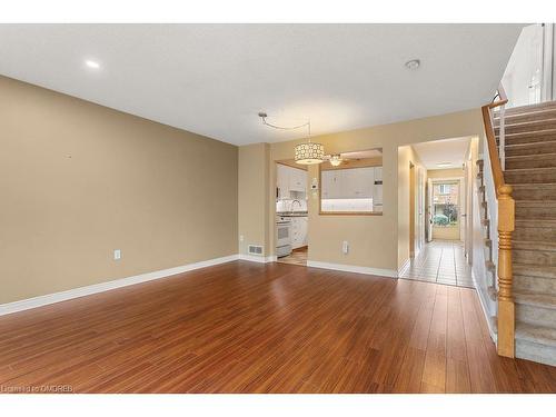 14-44 Frances Avenue, Stoney Creek, ON - Indoor Photo Showing Other Room