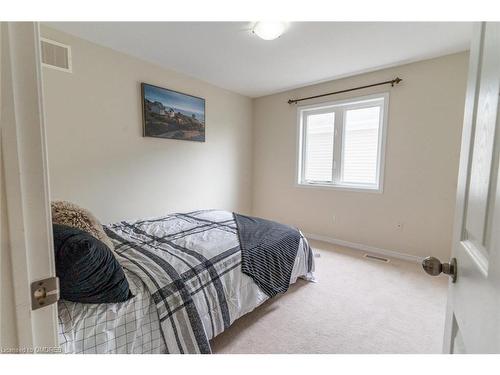 157 Hunter Way, Brantford, ON - Indoor Photo Showing Bedroom