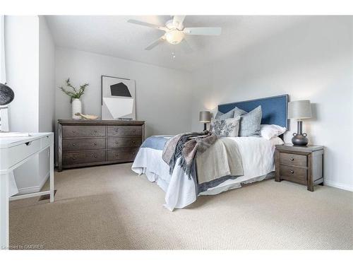 3637 Jorie Crescent, Mississauga, ON - Indoor Photo Showing Bedroom