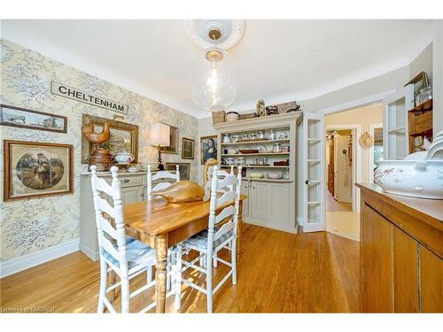 62 Nelson Court, Halton Hills, ON - Indoor Photo Showing Dining Room