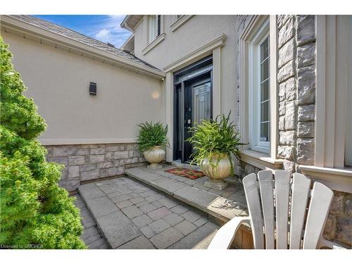 359 River Oaks Boulevard W, Oakville, ON - Outdoor