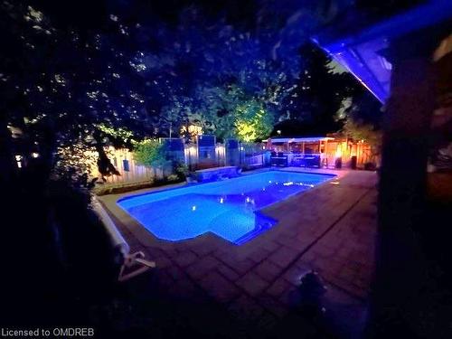 359 River Oaks Boulevard W, Oakville, ON - Outdoor With In Ground Pool With Backyard