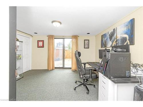 14-1250 Limeridge Road E, Hamilton, ON - Indoor