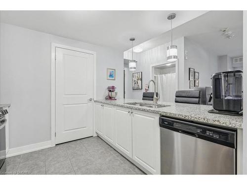 105-2388 Khalsa Gate, Oakville, ON - Indoor Photo Showing Kitchen With Double Sink