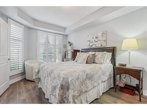 105-2388 Khalsa Gate, Oakville, ON - Indoor Photo Showing Bedroom