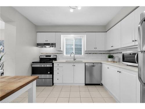 43 Law Drive, Guelph, ON - Indoor Photo Showing Kitchen With Stainless Steel Kitchen