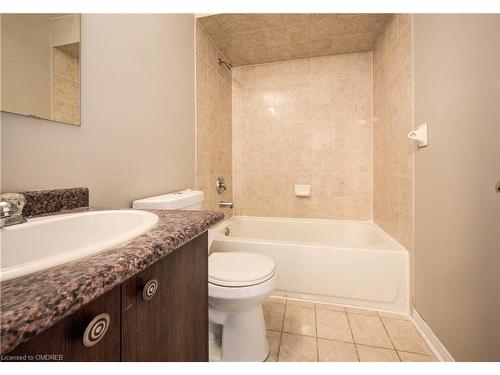 2431 Newcastle Crescent, Oakville, ON - Indoor Photo Showing Bathroom