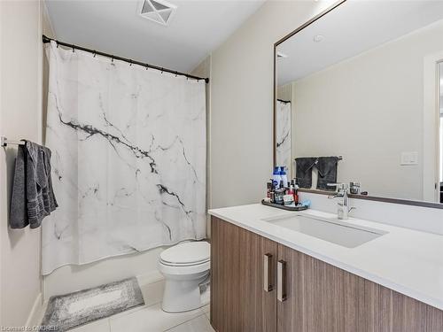 366-1575 Lakeshore Road, Mississauga, ON - Indoor Photo Showing Bathroom