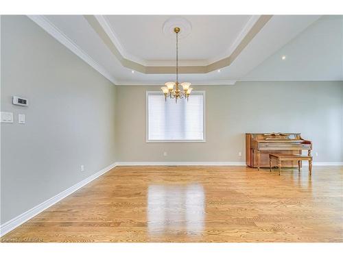 1492 Pinery Crescent, Oakville, ON - Indoor Photo Showing Other Room