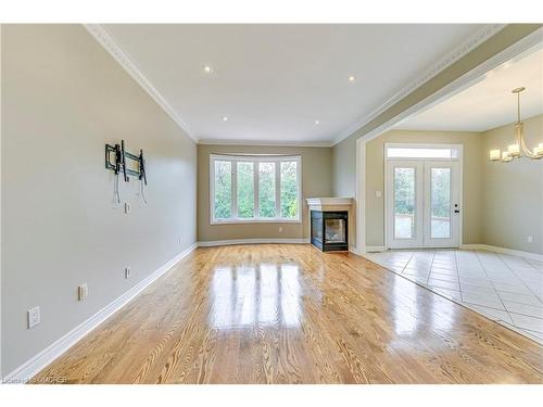 1492 Pinery Crescent, Oakville, ON - Indoor With Fireplace