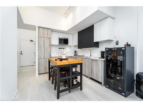 461-2481 Taunton Road, Oakville, ON - Indoor Photo Showing Kitchen