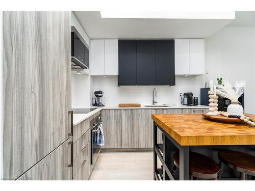 461-2481 Taunton Road, Oakville, ON - Indoor Photo Showing Kitchen