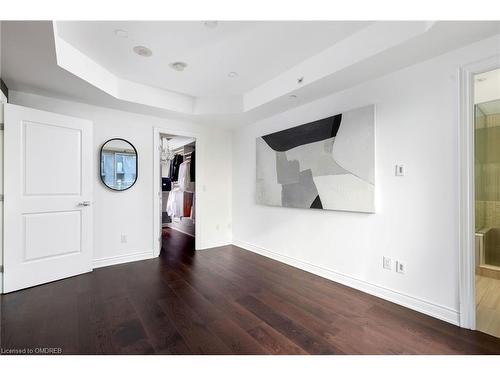 815-3500 Lakeshore Road W, Oakville, ON - Indoor Photo Showing Other Room