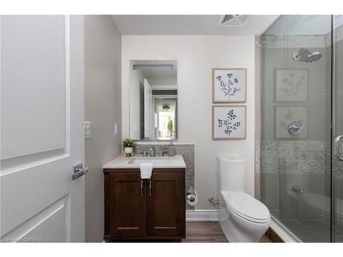 815-3500 Lakeshore Road W, Oakville, ON - Indoor Photo Showing Bathroom