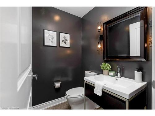 815-3500 Lakeshore Road W, Oakville, ON - Indoor Photo Showing Bathroom