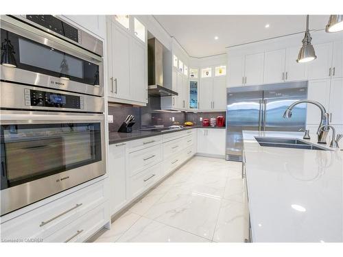 10 Harper Boulevard, Brantford, ON - Indoor Photo Showing Kitchen With Double Sink