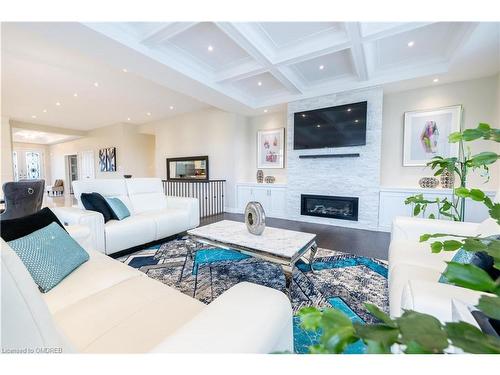 10 Harper Boulevard, Brantford, ON - Indoor Photo Showing Living Room With Fireplace