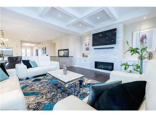 10 Harper Boulevard, Brantford, ON - Indoor Photo Showing Living Room With Fireplace