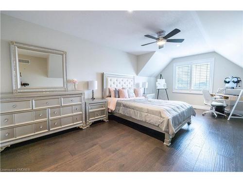 10 Harper Boulevard, Brantford, ON - Indoor Photo Showing Bedroom