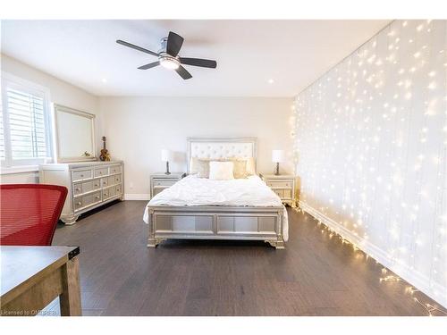 10 Harper Boulevard, Brantford, ON - Indoor Photo Showing Bedroom