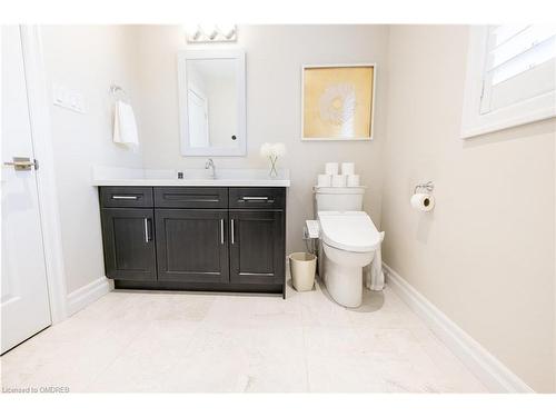 10 Harper Boulevard, Brantford, ON - Indoor Photo Showing Bathroom