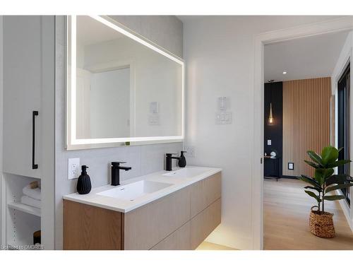 1146 Talka Court, Mississauga, ON - Indoor Photo Showing Bathroom